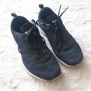 APL black lightweight runners / 8.5